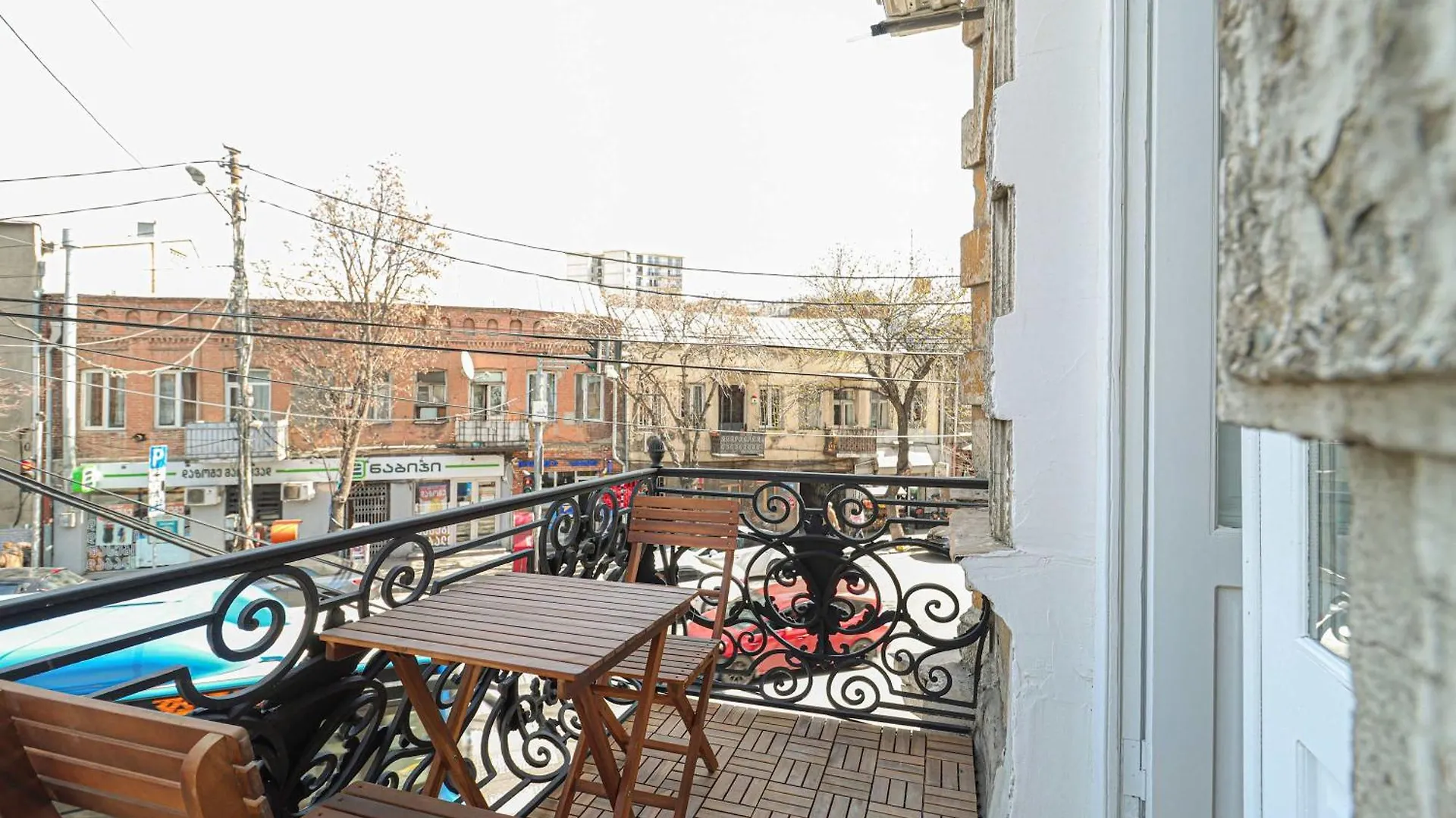 2Br Central Stylish Apt In Tbilisi - By Wehost 0*,